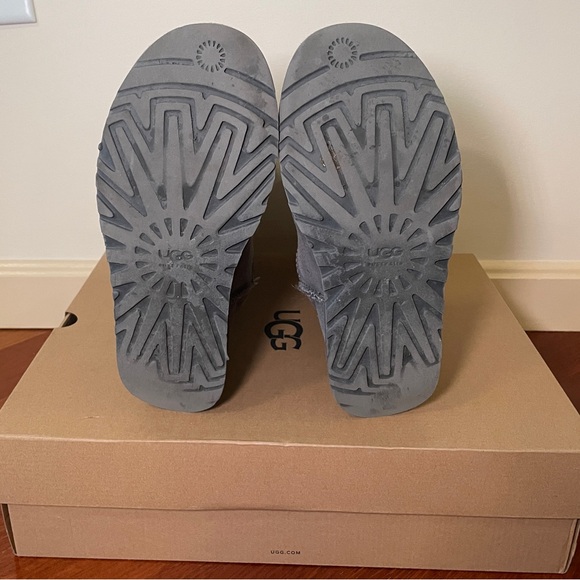 UGG Classic Tall Boot - Gray - Size 8 - Used in Box - Picture 5 of 7
